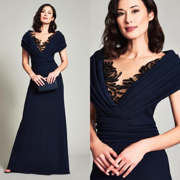 Tadashi Shoji Formal dress - Picture 2 of 5